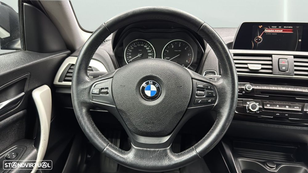 BMW 118 d Line Urban - 13