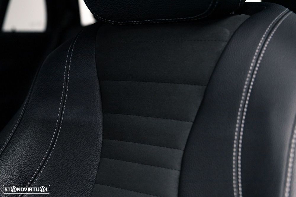 Mercedes-Benz E 300 e AMG Line - 20