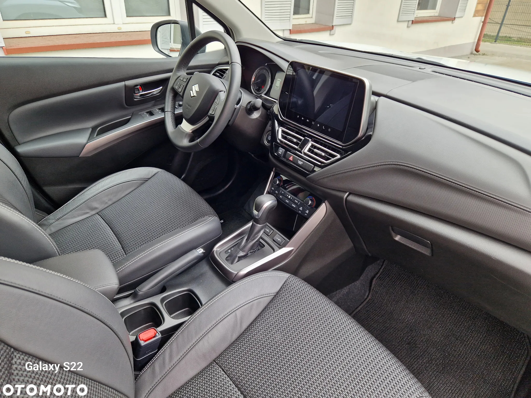 Suzuki SX4 S-Cross 1.5 DualJet Hybrid Premium Plus SP AGS - 15
