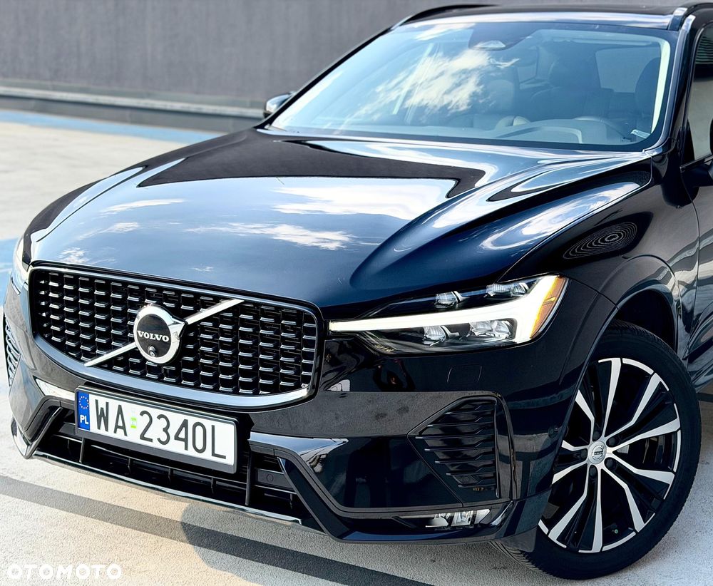 Volvo XC 60 B5 B AWD Plus Dark - 11