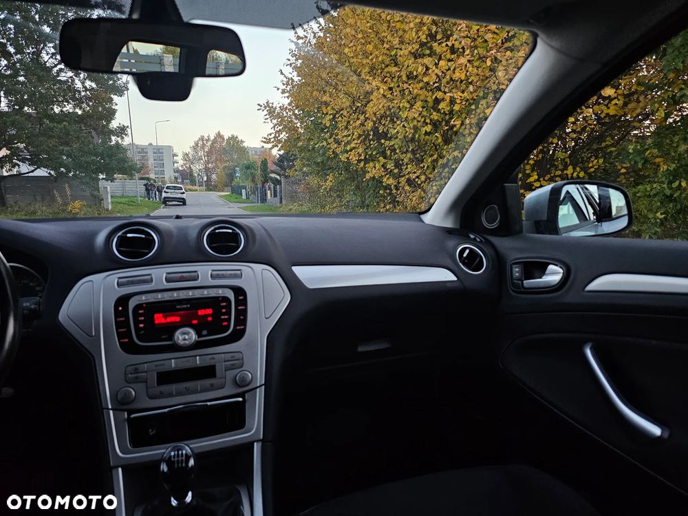 Ford Mondeo - 14