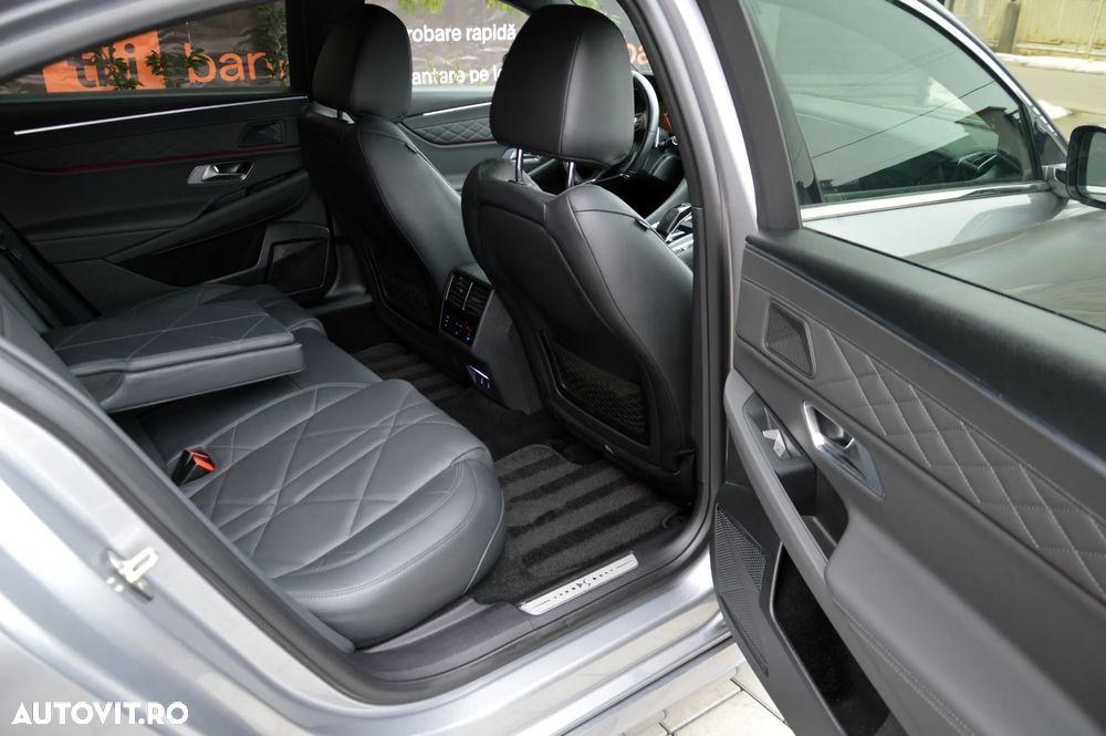 DS Automobiles DS 9 1.6 PHeV EAT8 Rivoli + - 37