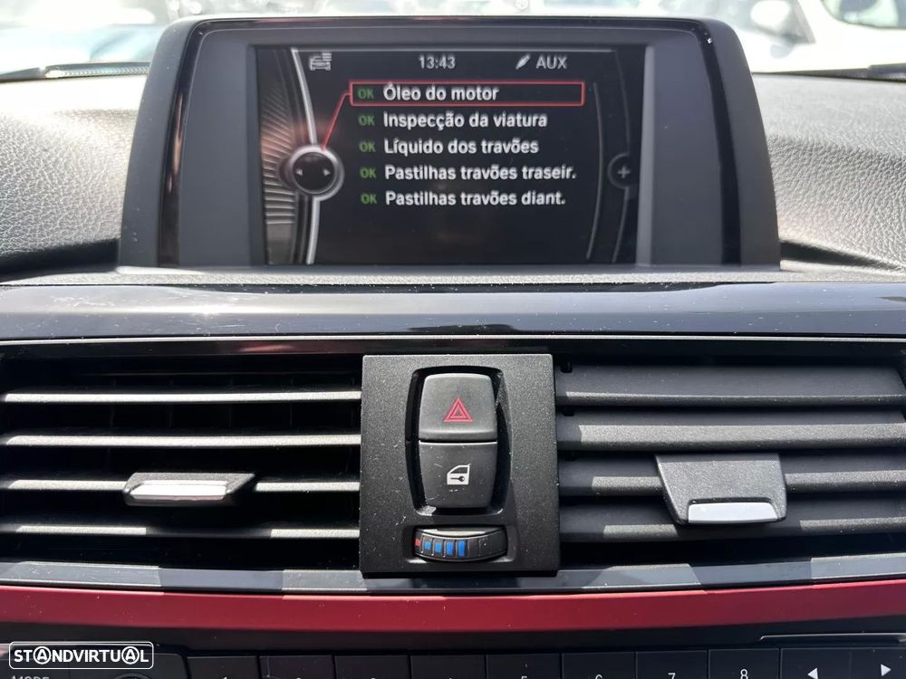 BMW 318 d Sport Line - 42