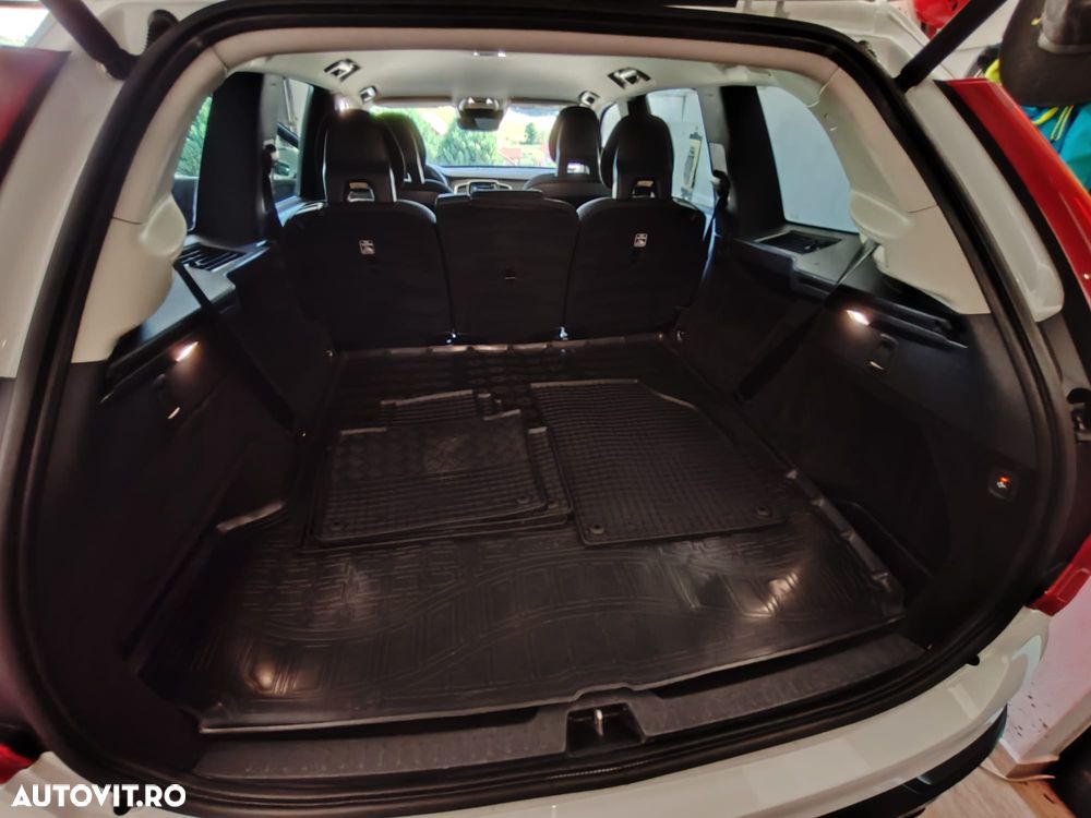Volvo XC 90 D5 AWD Inscription - 9