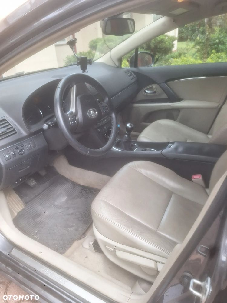 Toyota Avensis 2.0 D-4D Sol plus+NAVI - 5