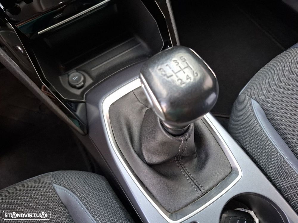 Peugeot 2008 1.5 BlueHDi Allure - 19