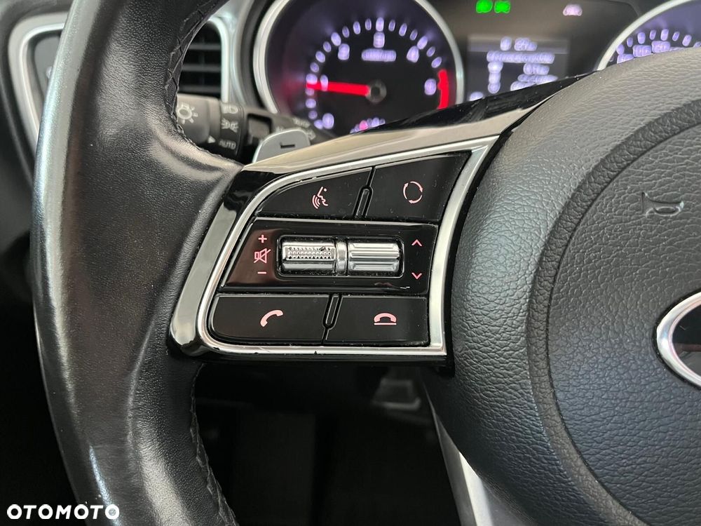 Kia Ceed - 21