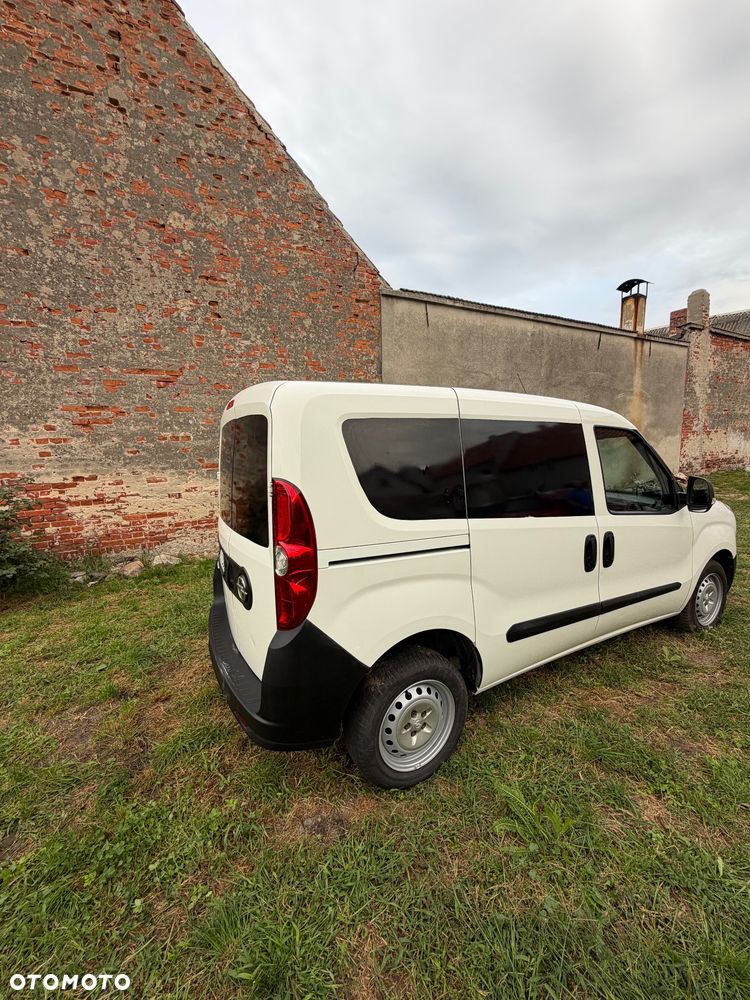 Opel Combo - 23