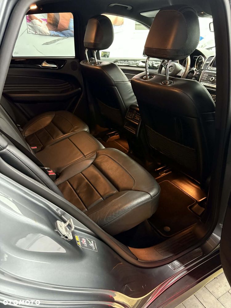 Mercedes-Benz GLE - 10