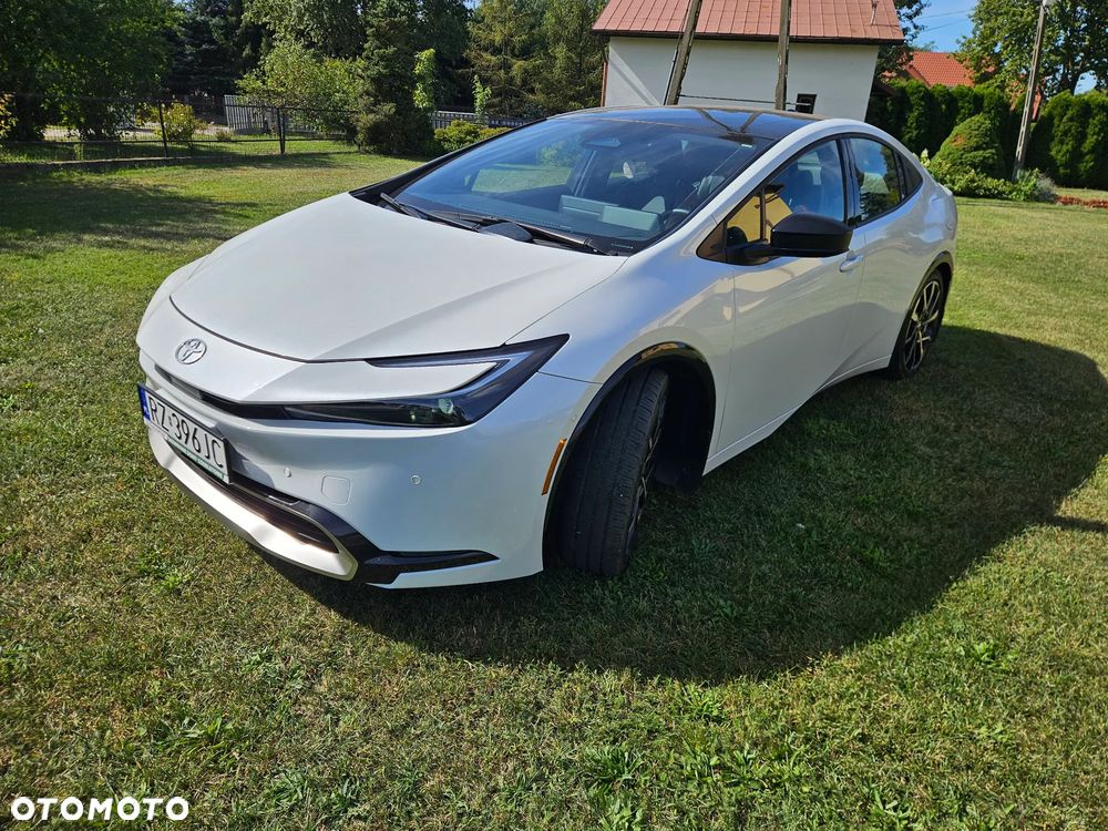 Toyota Prius Hybrid - 6