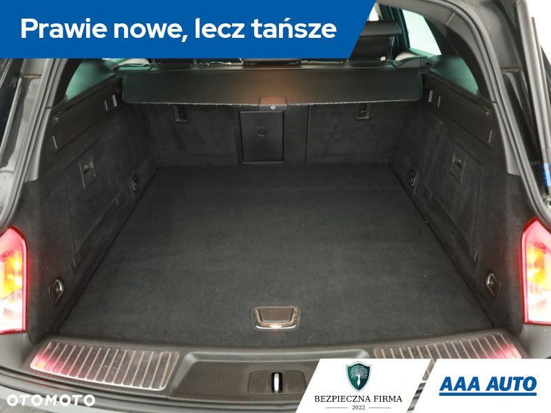 Opel Insignia - 12