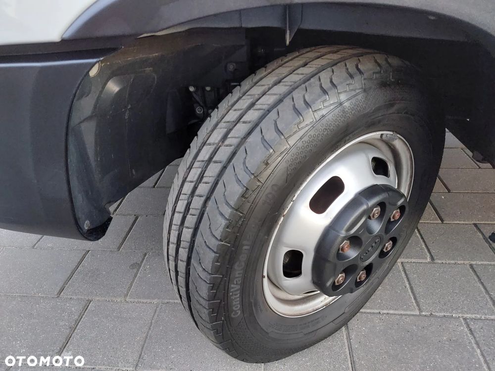 Iveco Daily - 25