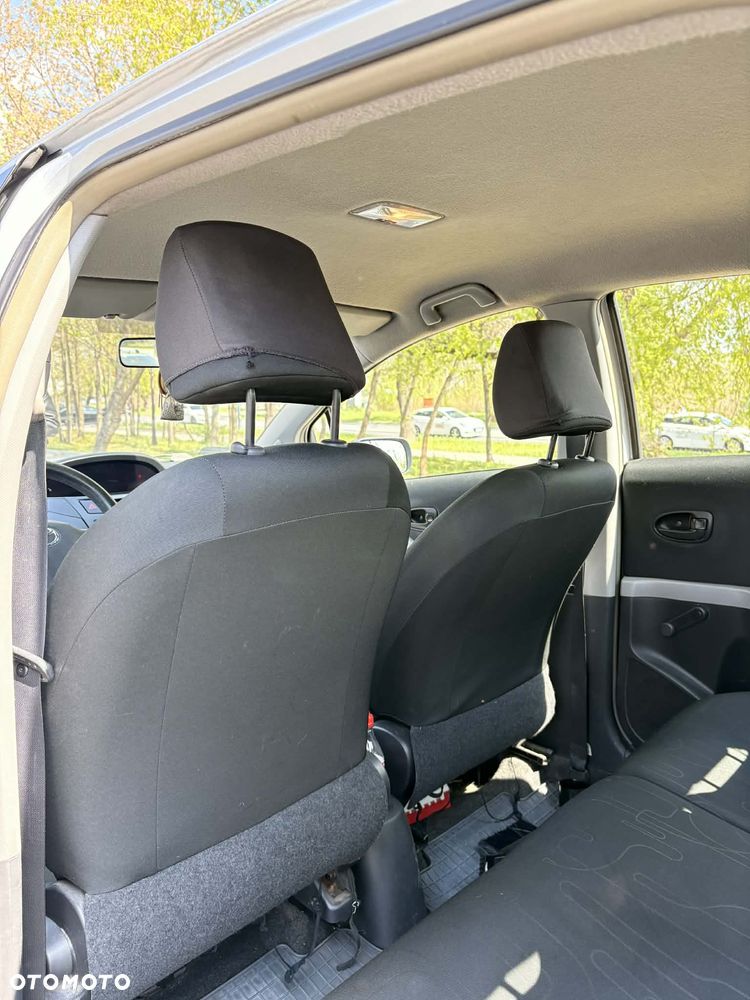 Toyota Yaris 1.0 Entry EU5 - 16