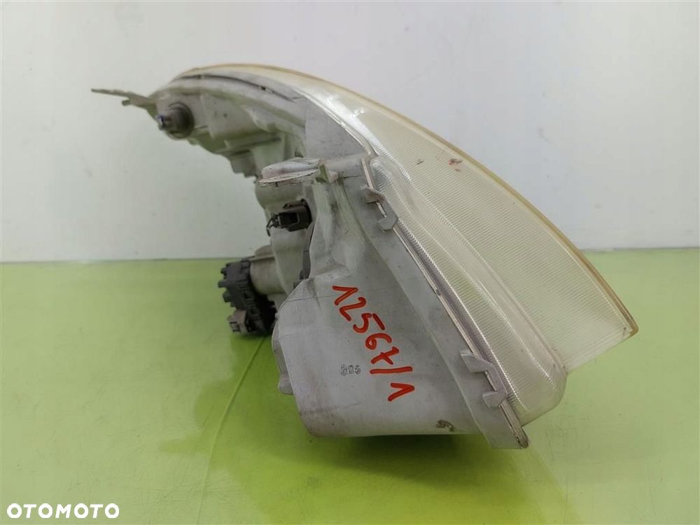 Reflektor lampa przód lewa Toyota Corolla Verso I 2001-2004 UPM60GF20 - 9