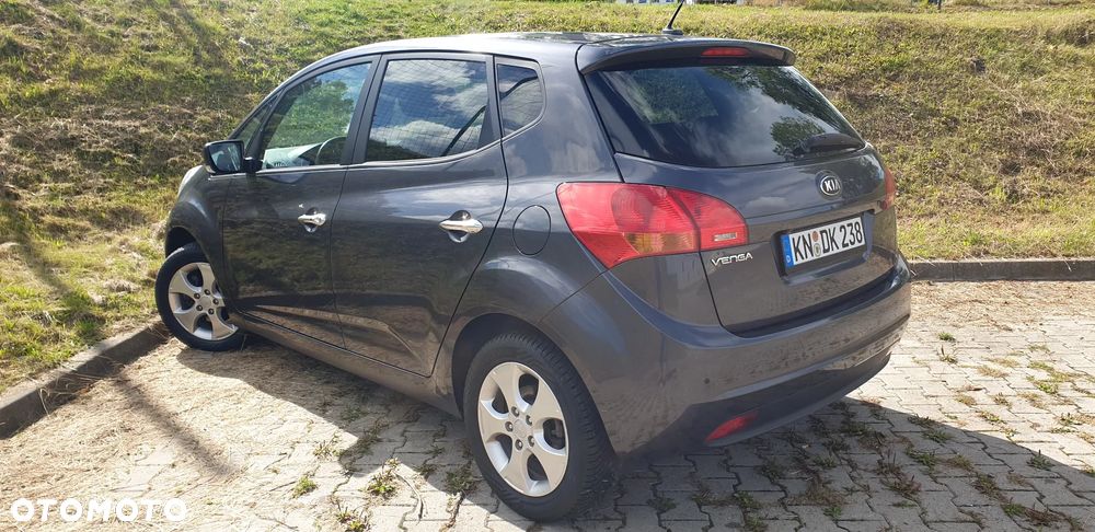 Kia Venga 1.6 Business Line - 15