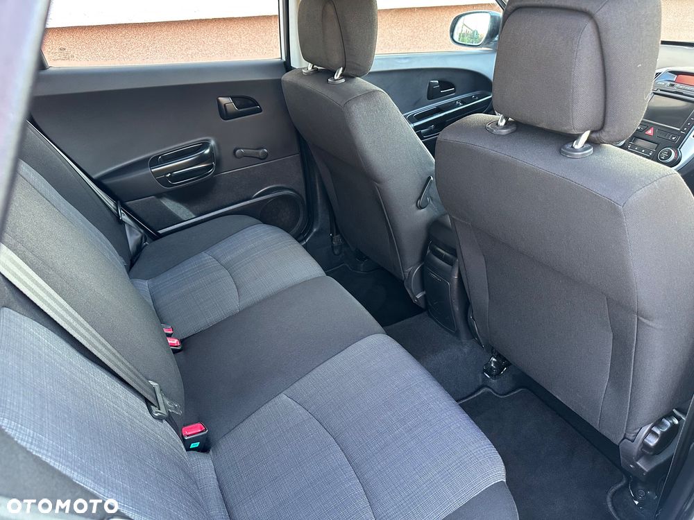 Kia Ceed - 7