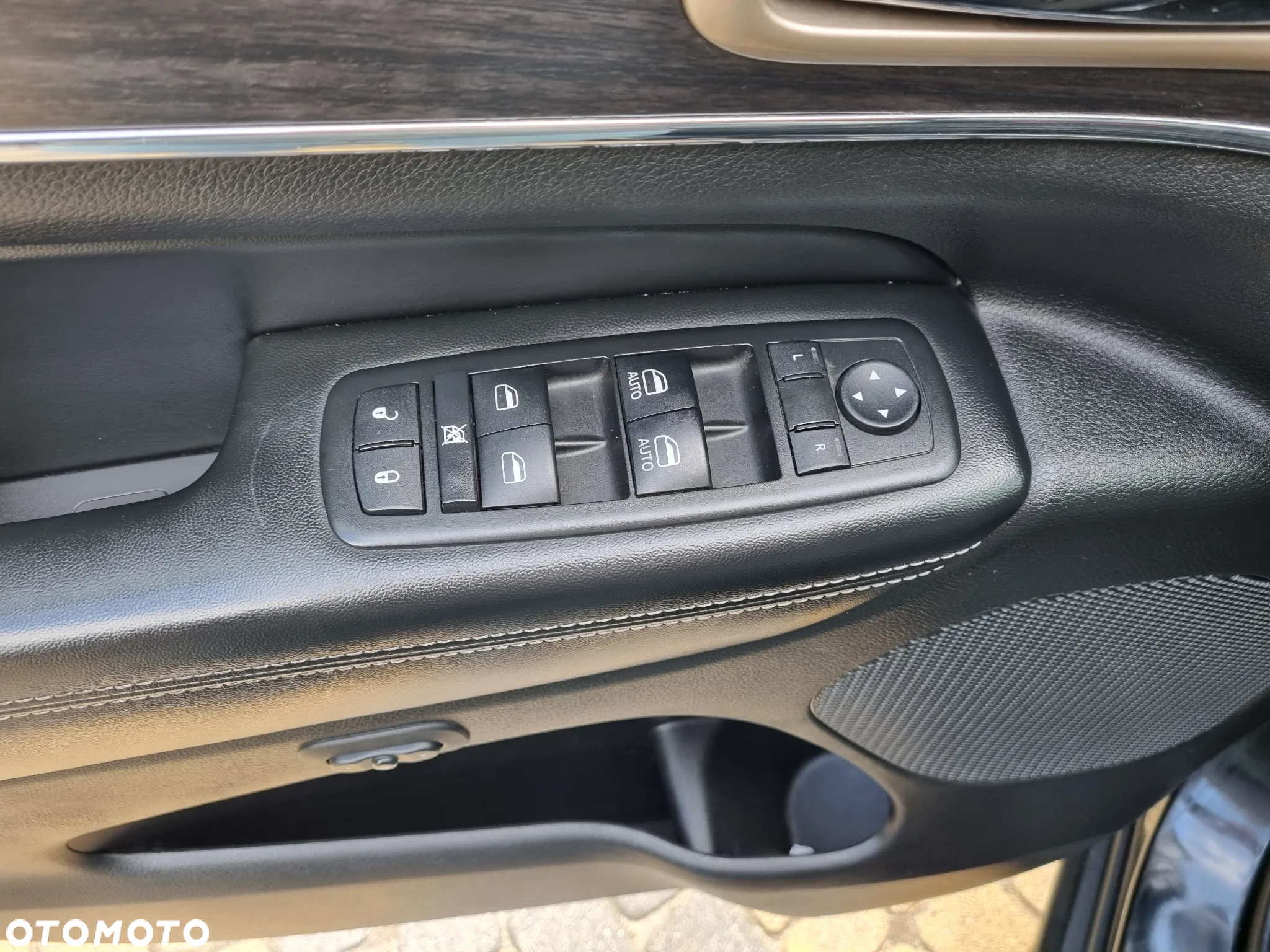 Jeep Grand Cherokee 3.6 V6 Limited - 12