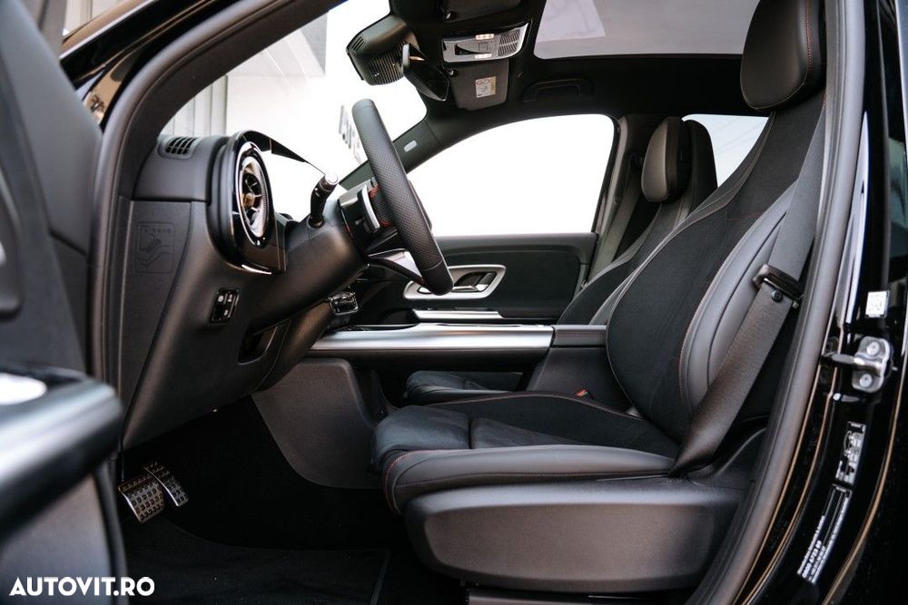 Mercedes-Benz GLB - 18