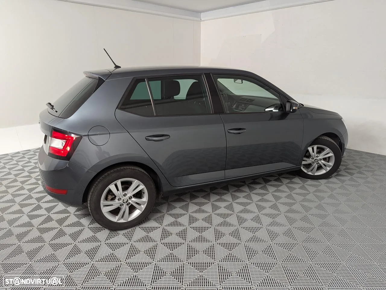 Skoda Fabia 1.0 TSI Active - 6