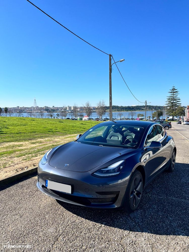 Tesla Model 3 Standard Range Plus RWD - 2