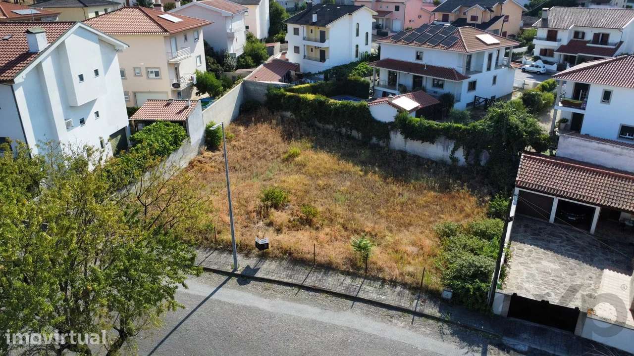 Terreno 670 m² em Mirandela: Oportunidade Única! - Grande imagem: 2/11