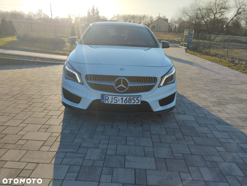 Mercedes-Benz CLA - 4