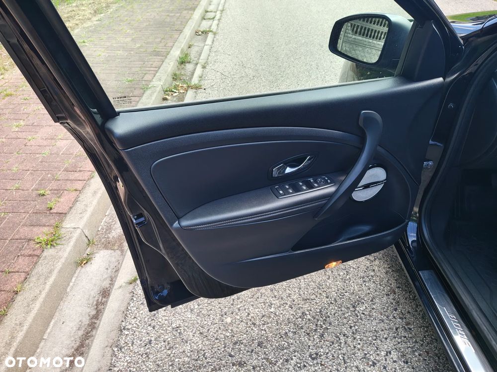 Renault Megane ENERGY TCe 115 Start & Stop Bose Edition - 17