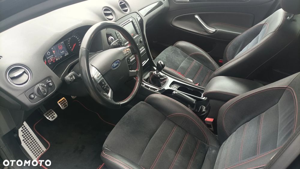 Ford Mondeo 2.0 EcoBoost Titanium S - 14