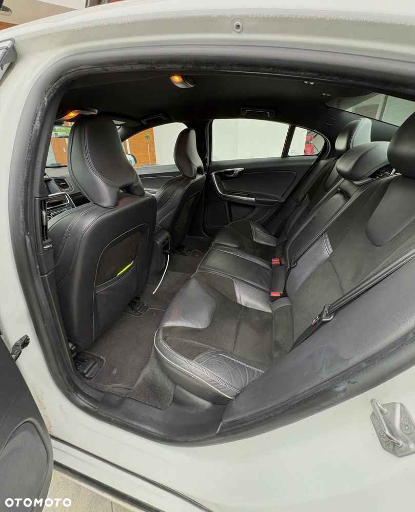 Volvo S60 T4 Momentum - 6