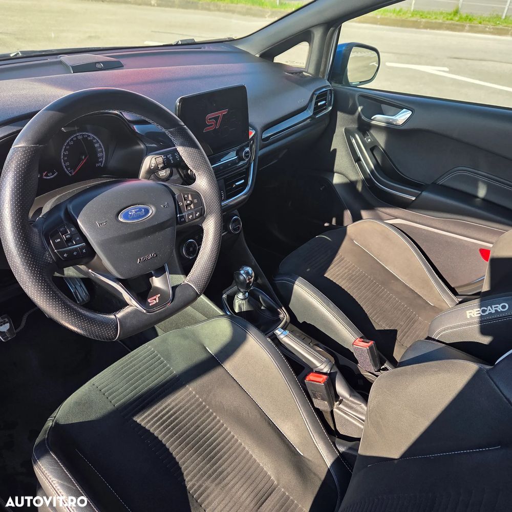 Ford Fiesta - 5