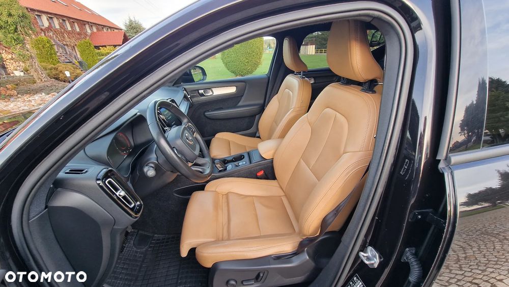 Volvo XC 40 D4 AWD Momentum - 10