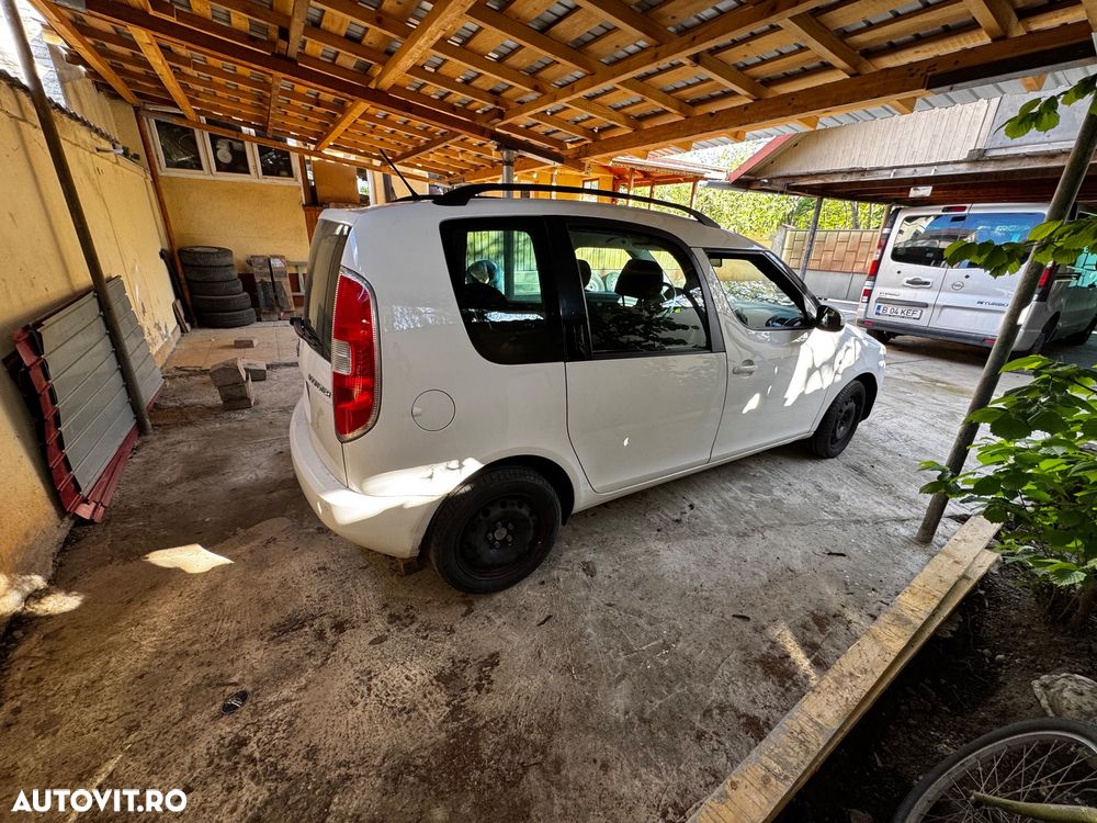 Skoda Roomster 1.6 TDI Elegance - 1