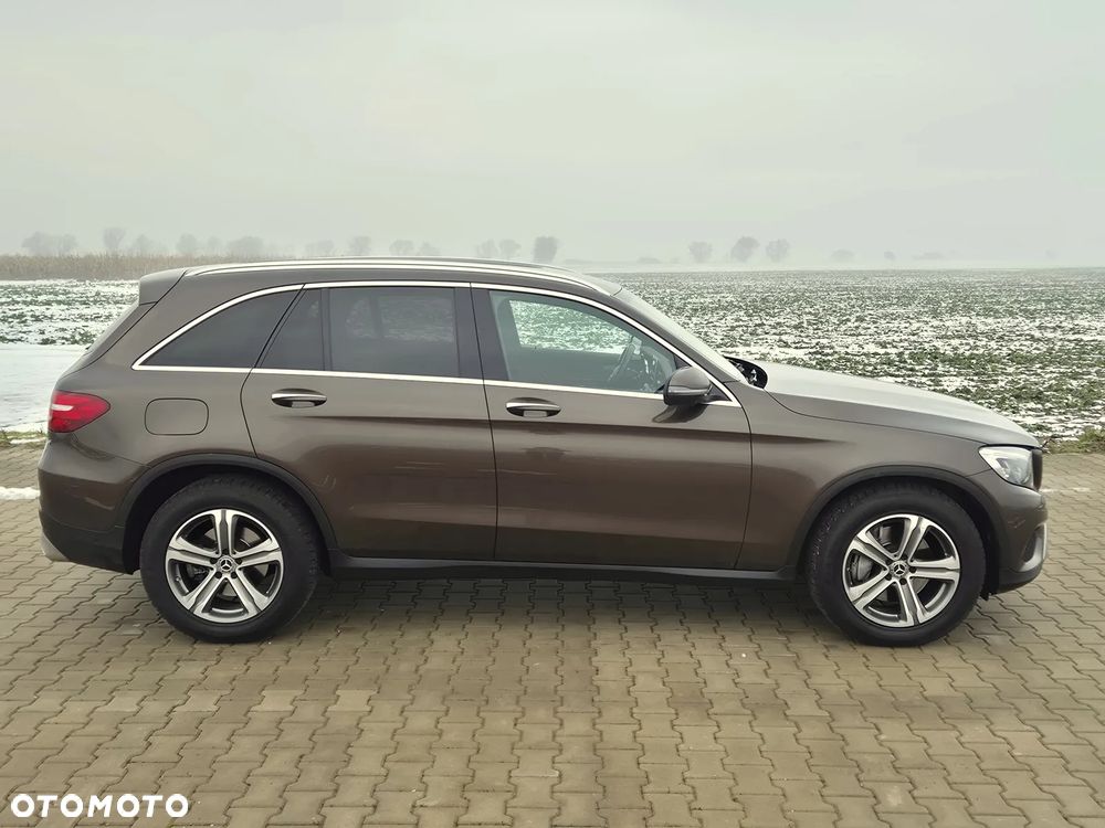 Mercedes-Benz GLC - 19