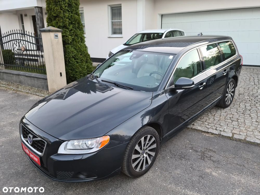 Volvo V70 D3 Summum - 9