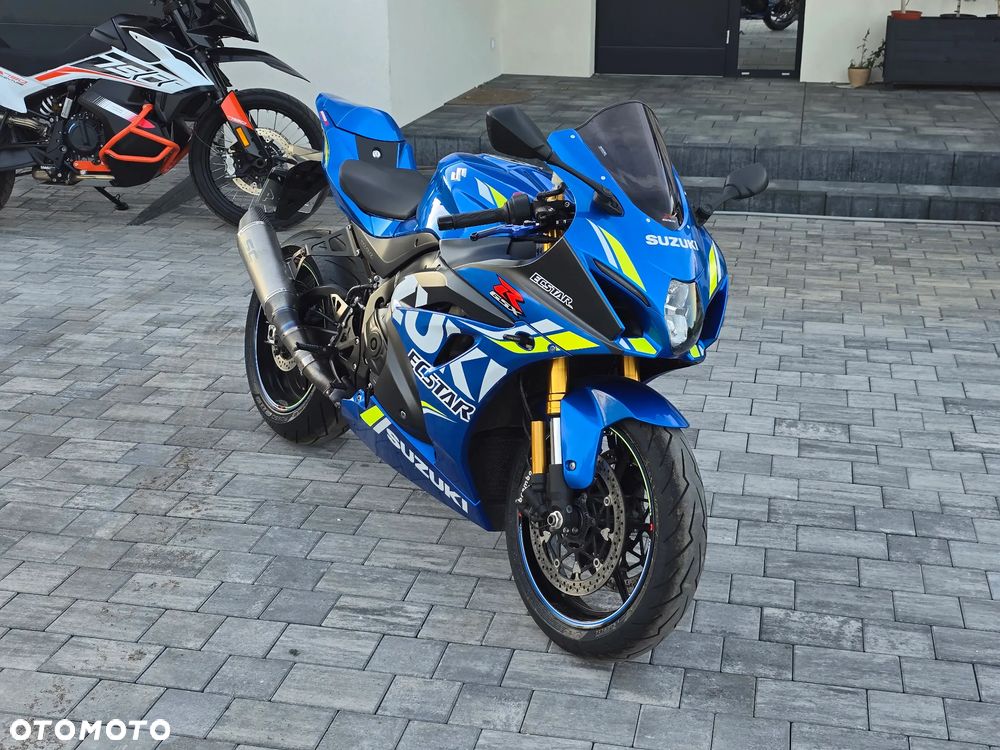 Suzuki GSX-R - 1