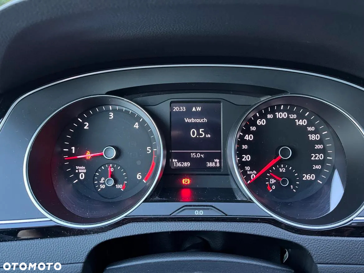 Volkswagen Passat 2.0 TDI BMT Comfortline - 8