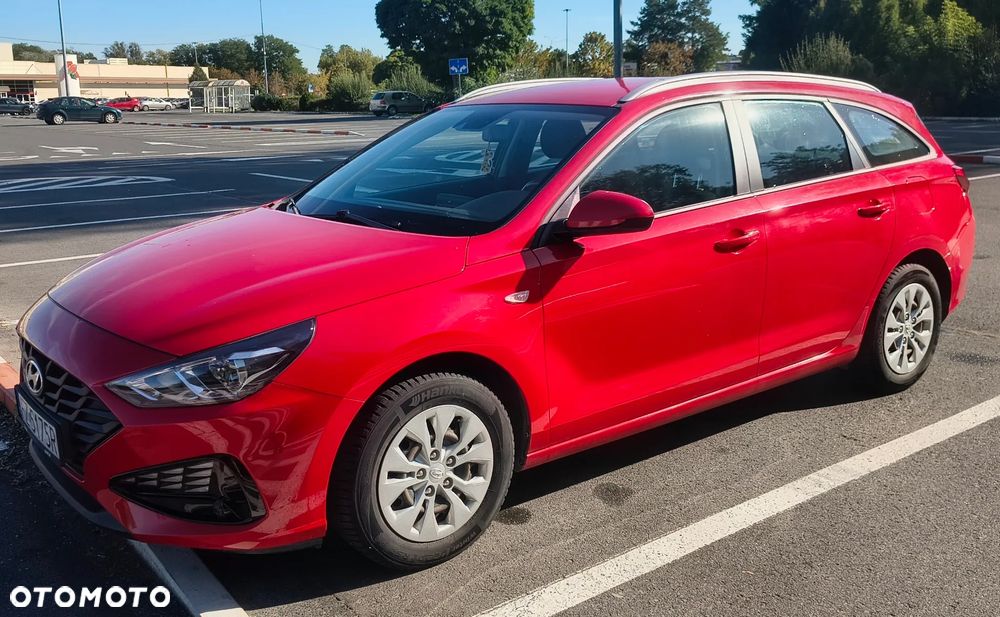 Hyundai i30 1.5 DPI Classic + - 5