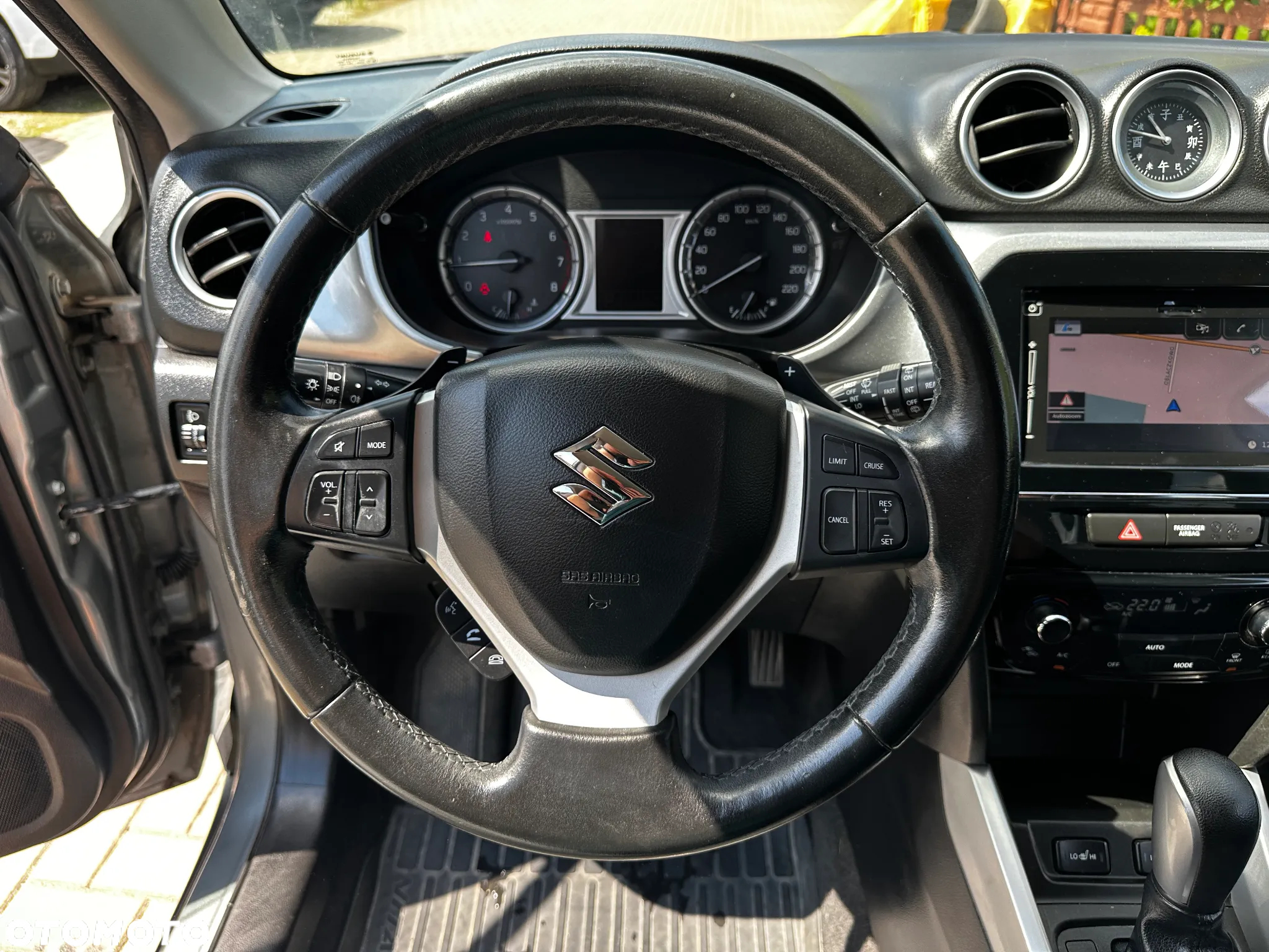 Suzuki Vitara - 8