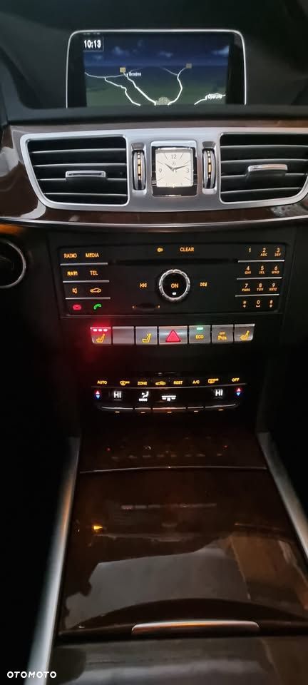 Mercedes-Benz Klasa E 350 BlueTEC 4Matic 7G-TRONIC Elegance - 12