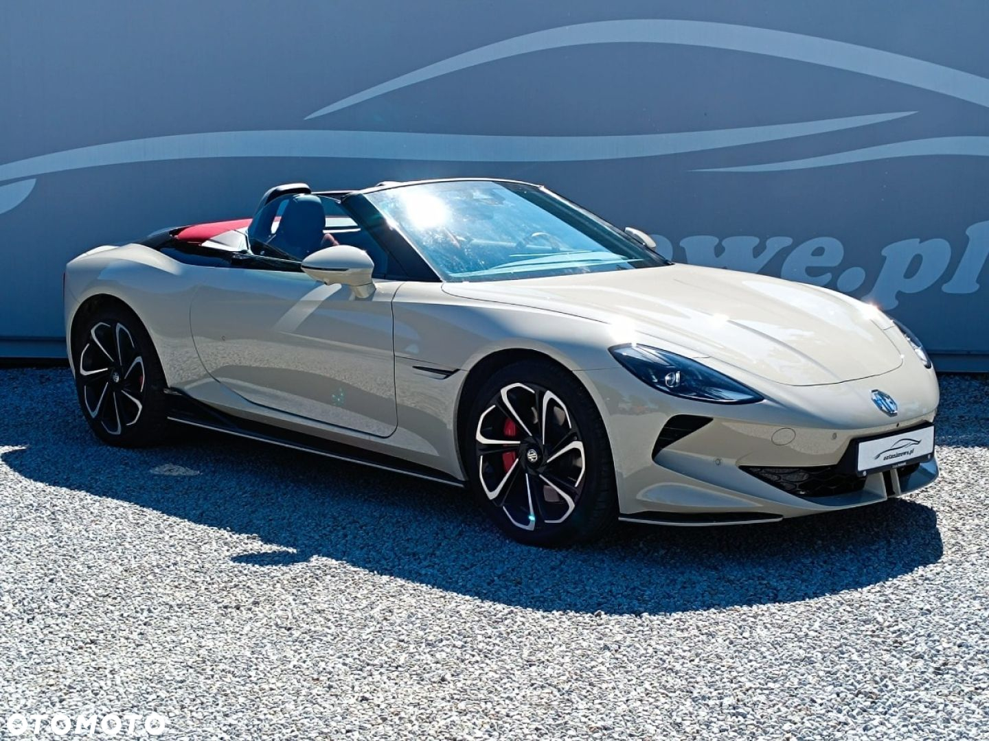 MG Cyberster 77kWh AWD Czerwony Dach - 15