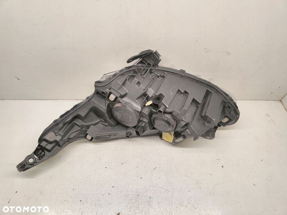 pegeot 208 gtd lampa prawy przód - 4
