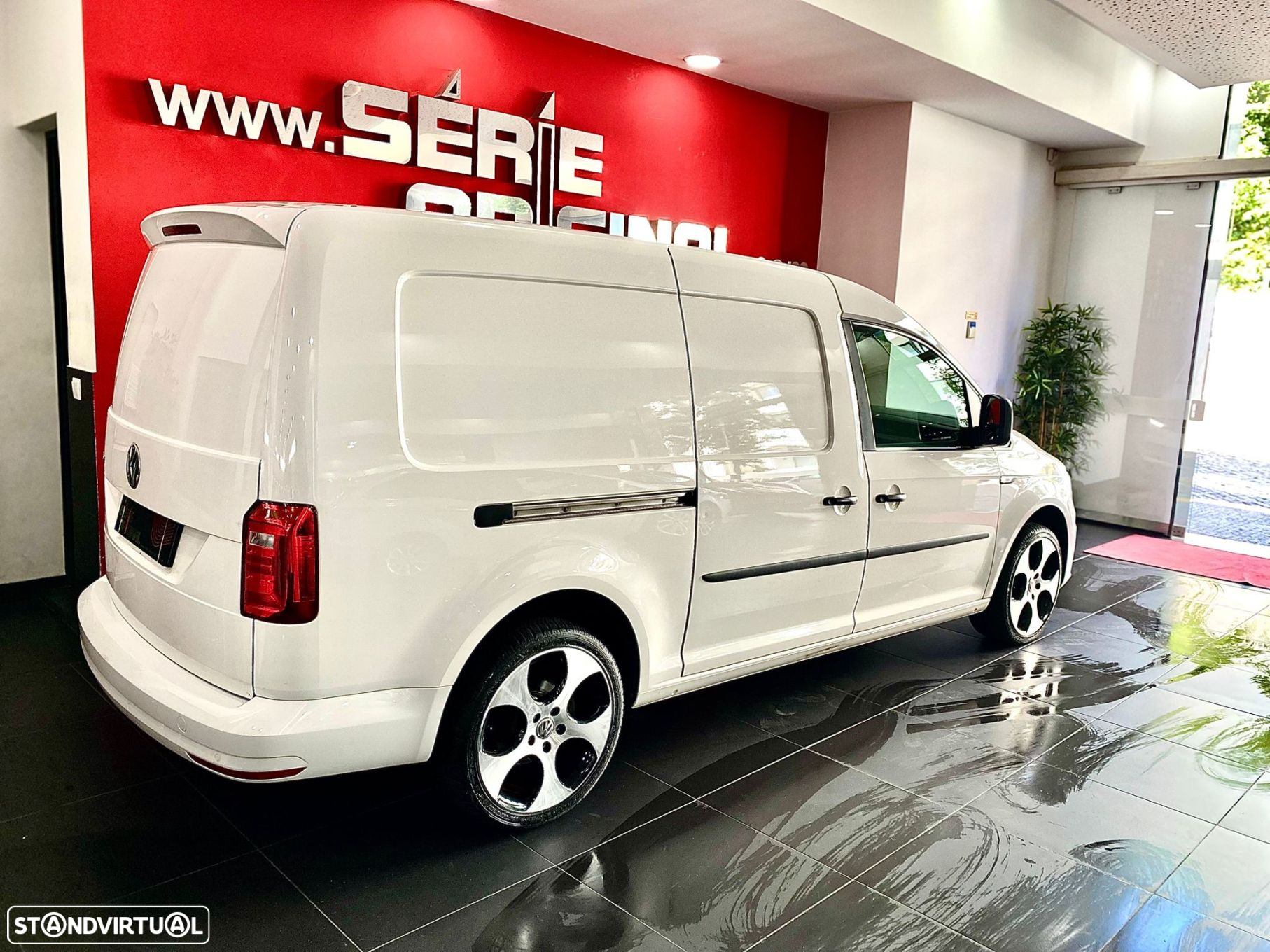 VW Caddy 2.0 TDi BM Comfortline DSG - 6