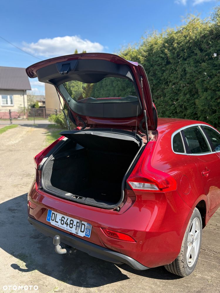 Volvo V40 D2 Momentum - 16