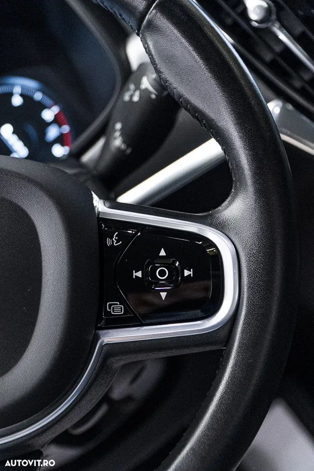 Volvo S90 D3 Geartronic Momentum - 30