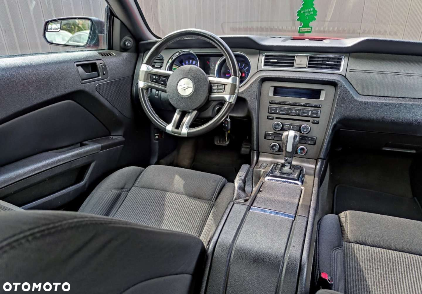 Ford Mustang - 19