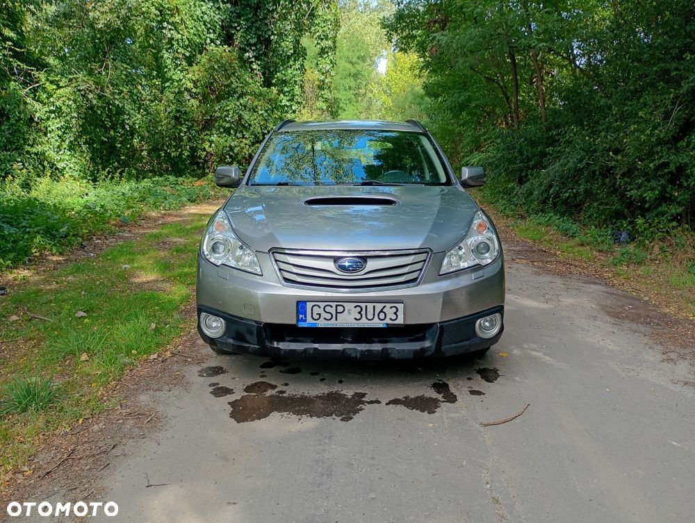 Subaru Outback - 1