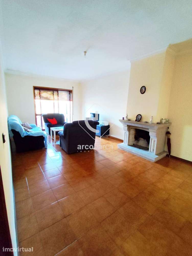 Apartamento T3 com varanda, Ponte da Barca - Grande imagem: 2/22