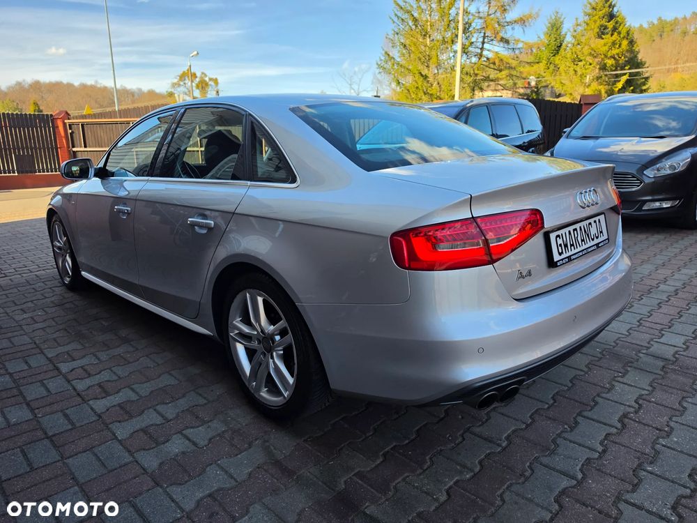 Audi A4 Limousine 1.8 TFSI S line Sportpaket - 12