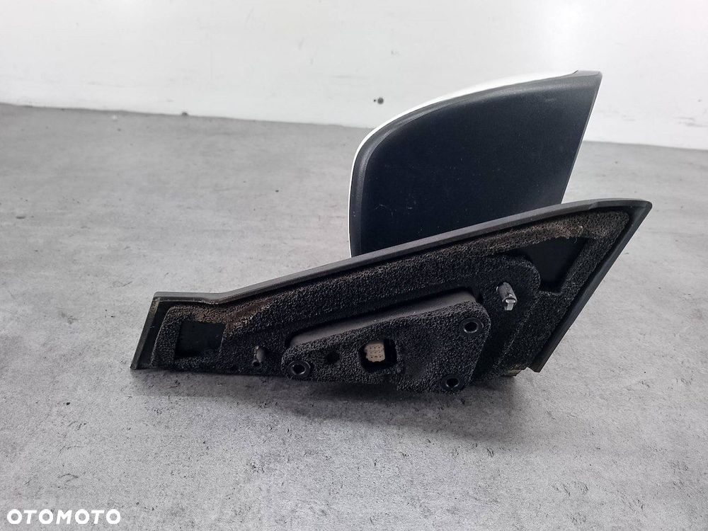 LUSTERKO PRAWE MAZDA 5 II ( 10- ) 34K - 7