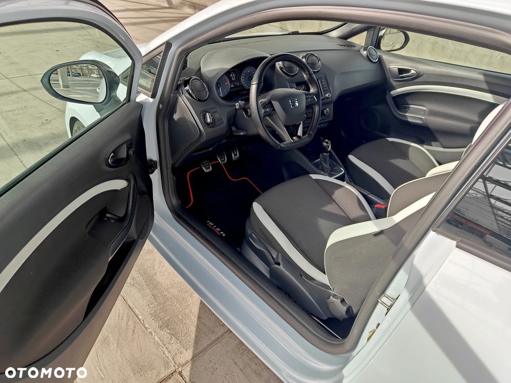 Seat Ibiza SC 1.8 TSI S&S Cupra - 16
